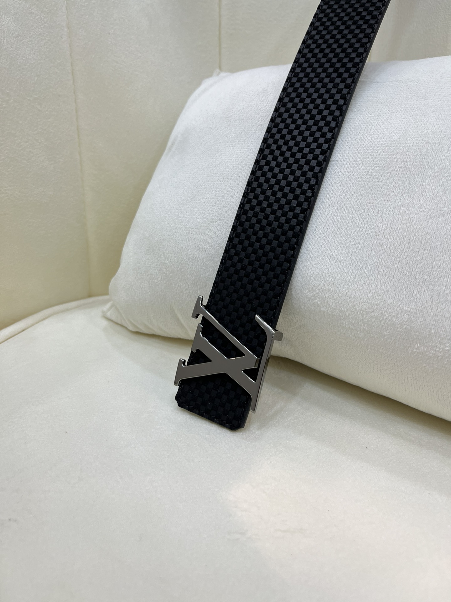 Louis Vuitton LV Leather Belts 1:1 Mirror Version