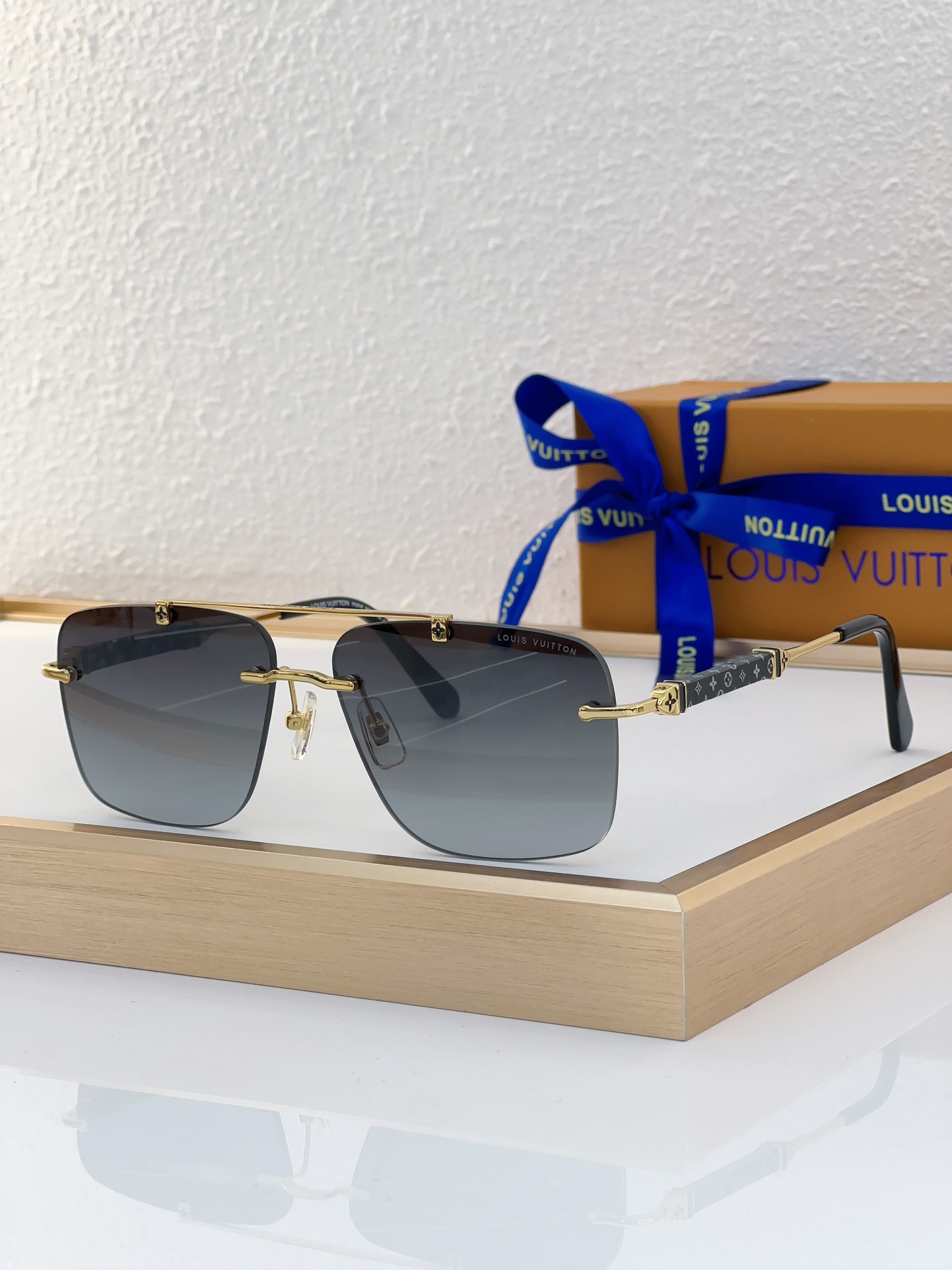 Louis Vuitton LV Sunglasses