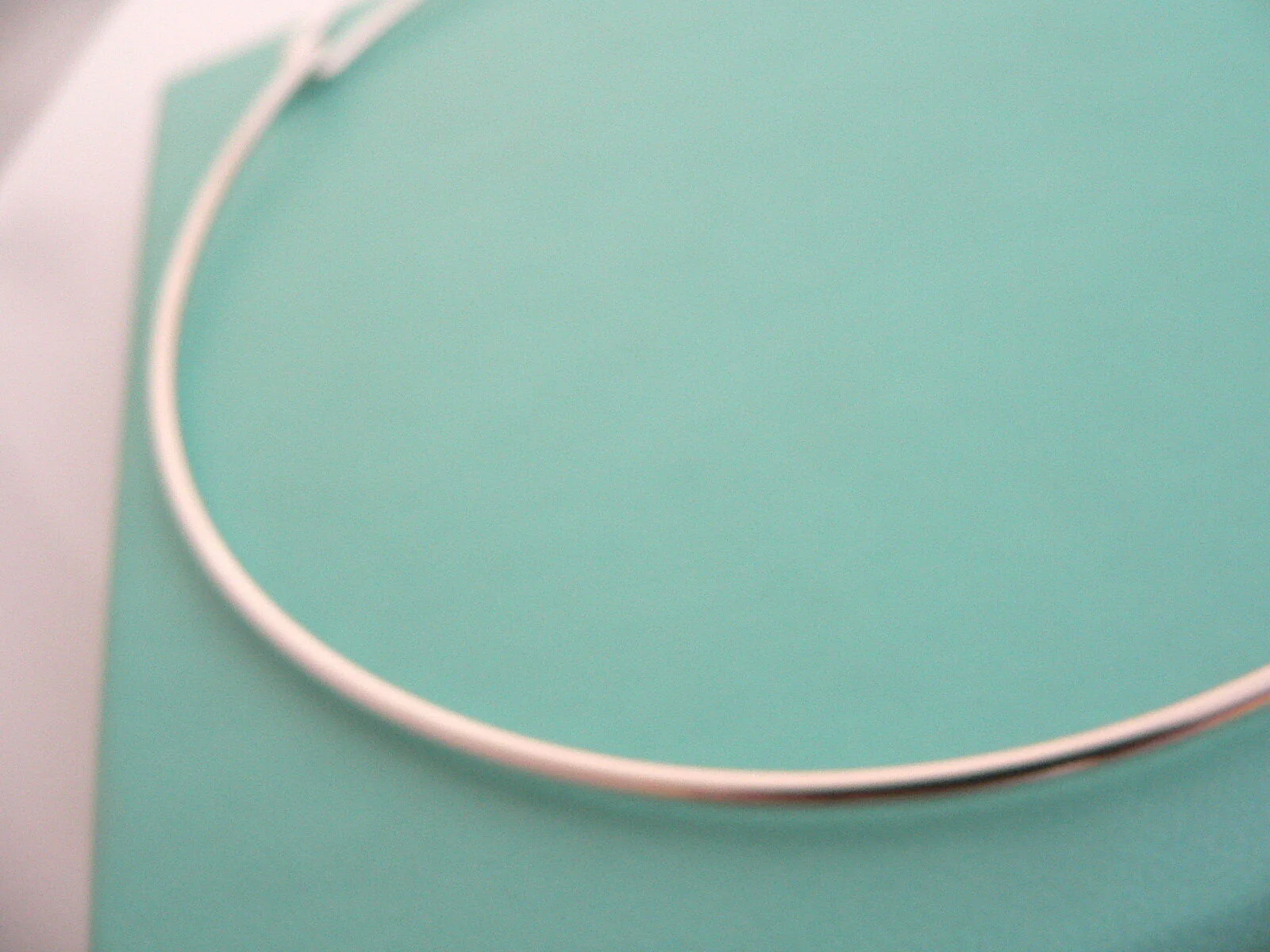 Tiffany & Co Silver Modern Oval Wire Necklace Pendant Charm Engravable Gift Love