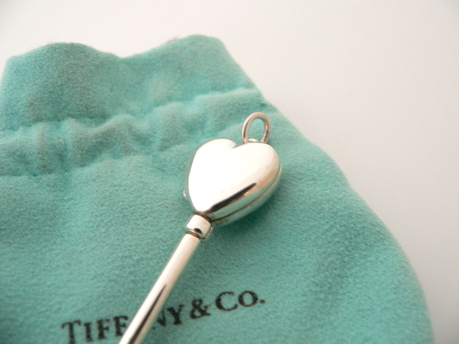 Tiffany & Co Heart Key Locket Pendant Charm 4 Necklace Love Gift Pouch T and Co