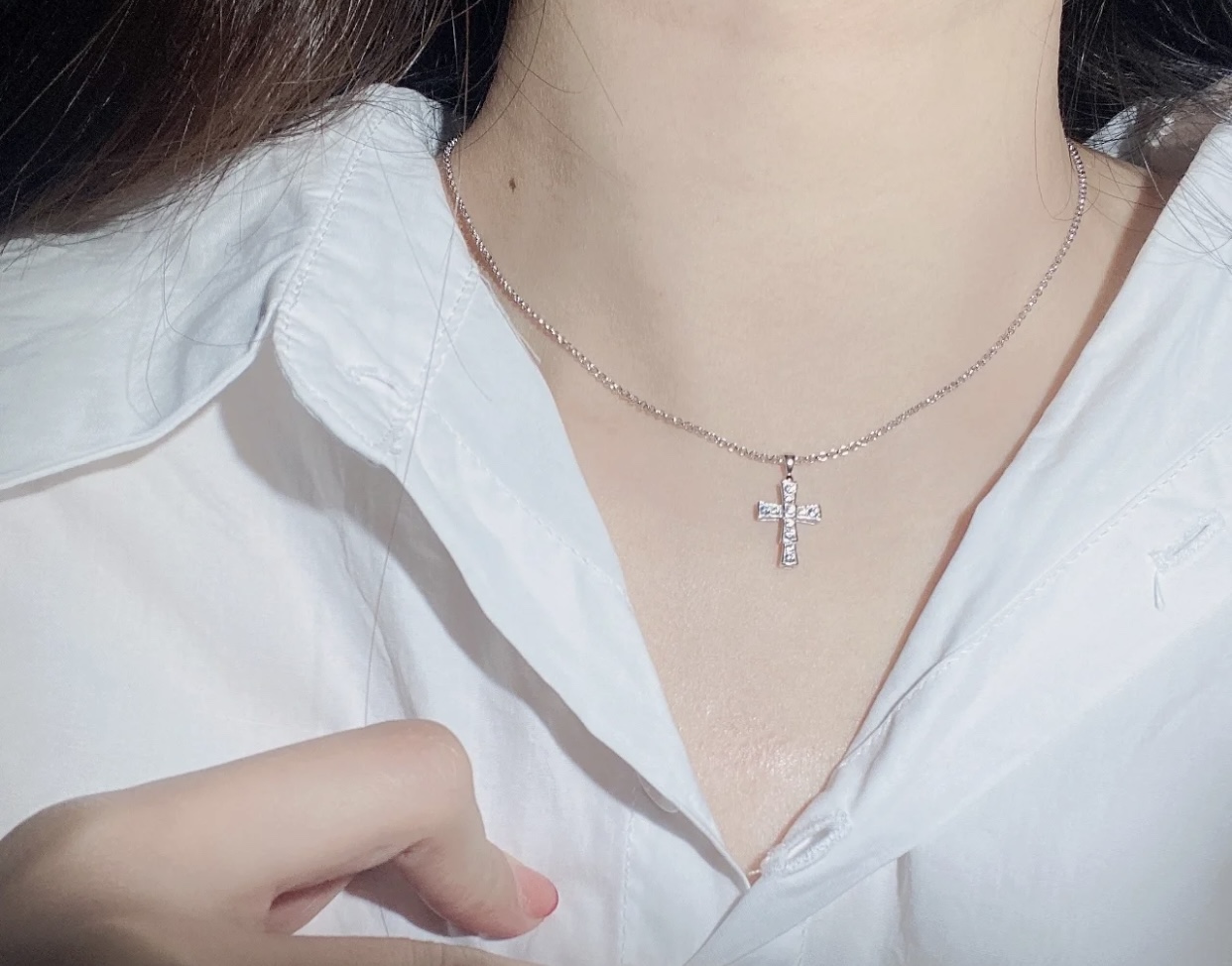 Bvlgari CROCE PENDANTS NECKLACE, White Gold & Rose Gold