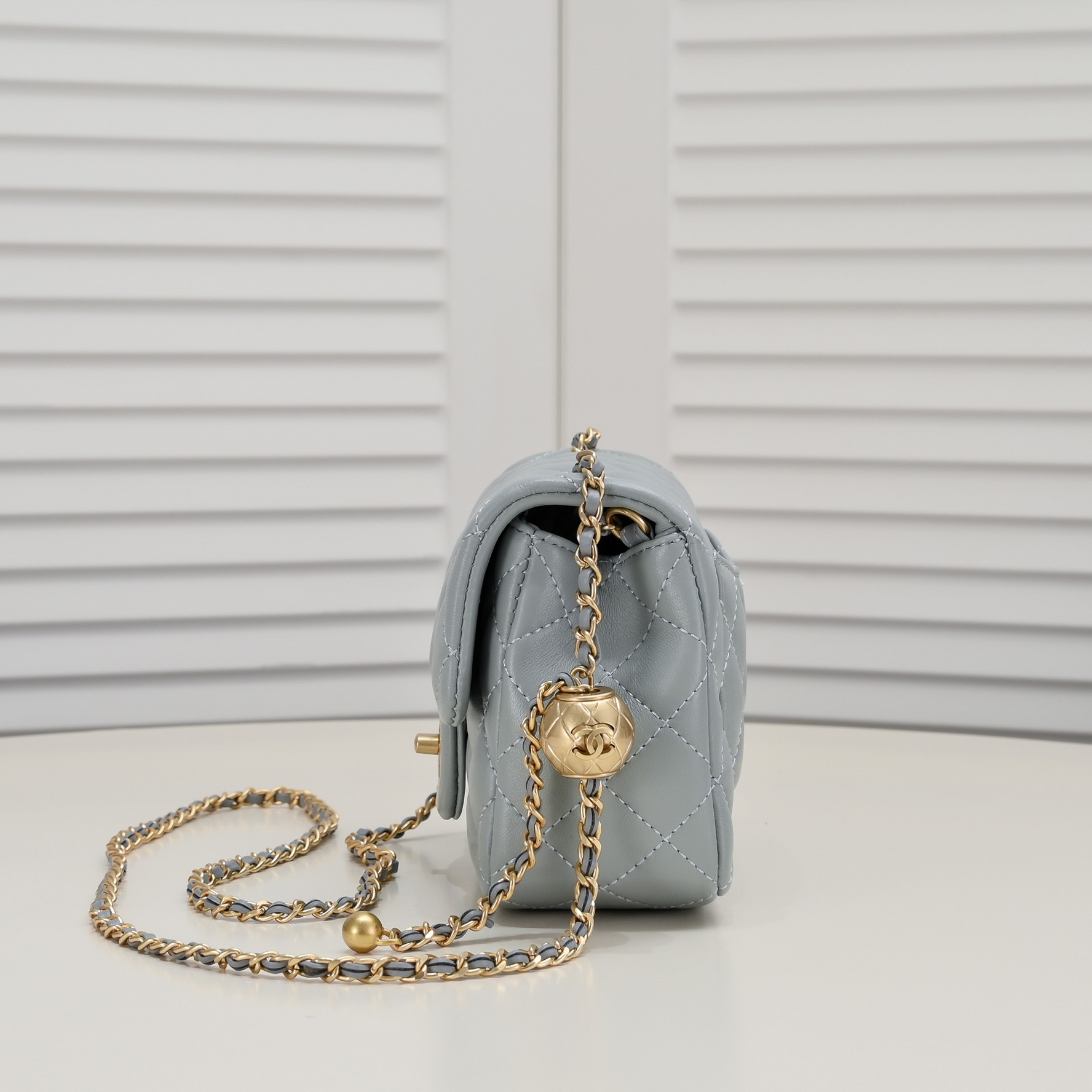 Chanel Cross Body Metal Ball Chain Shoulder Bag Handbag