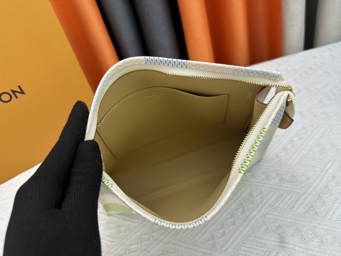 Louis Vuitton Toiletry Bag M40446 M61692 M47542 Shoulder Bag Handbag