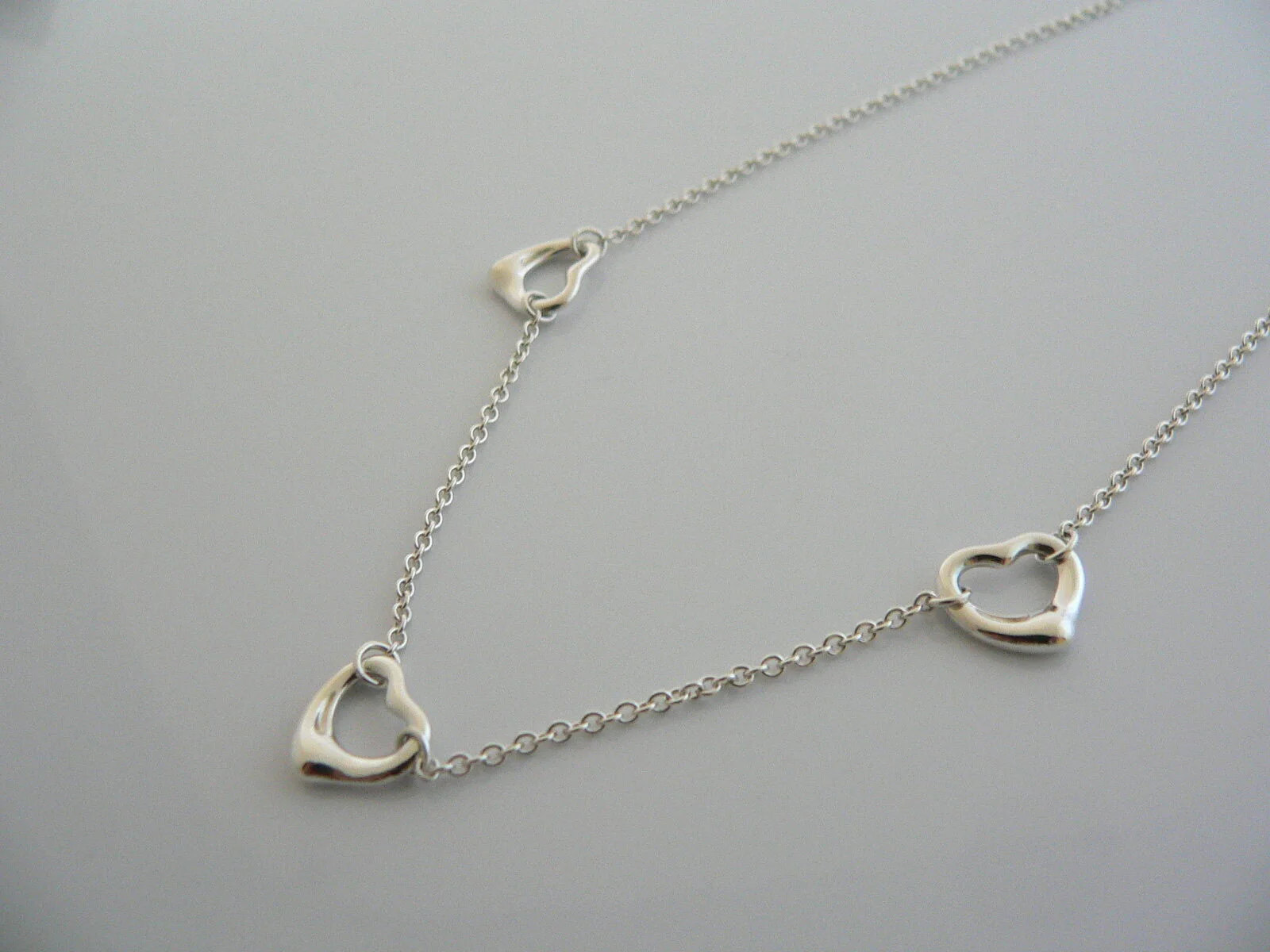Tiffany & Co Silver Peretti 3 Open Heart Pendant Necklace Charm Chain Gift Pouch