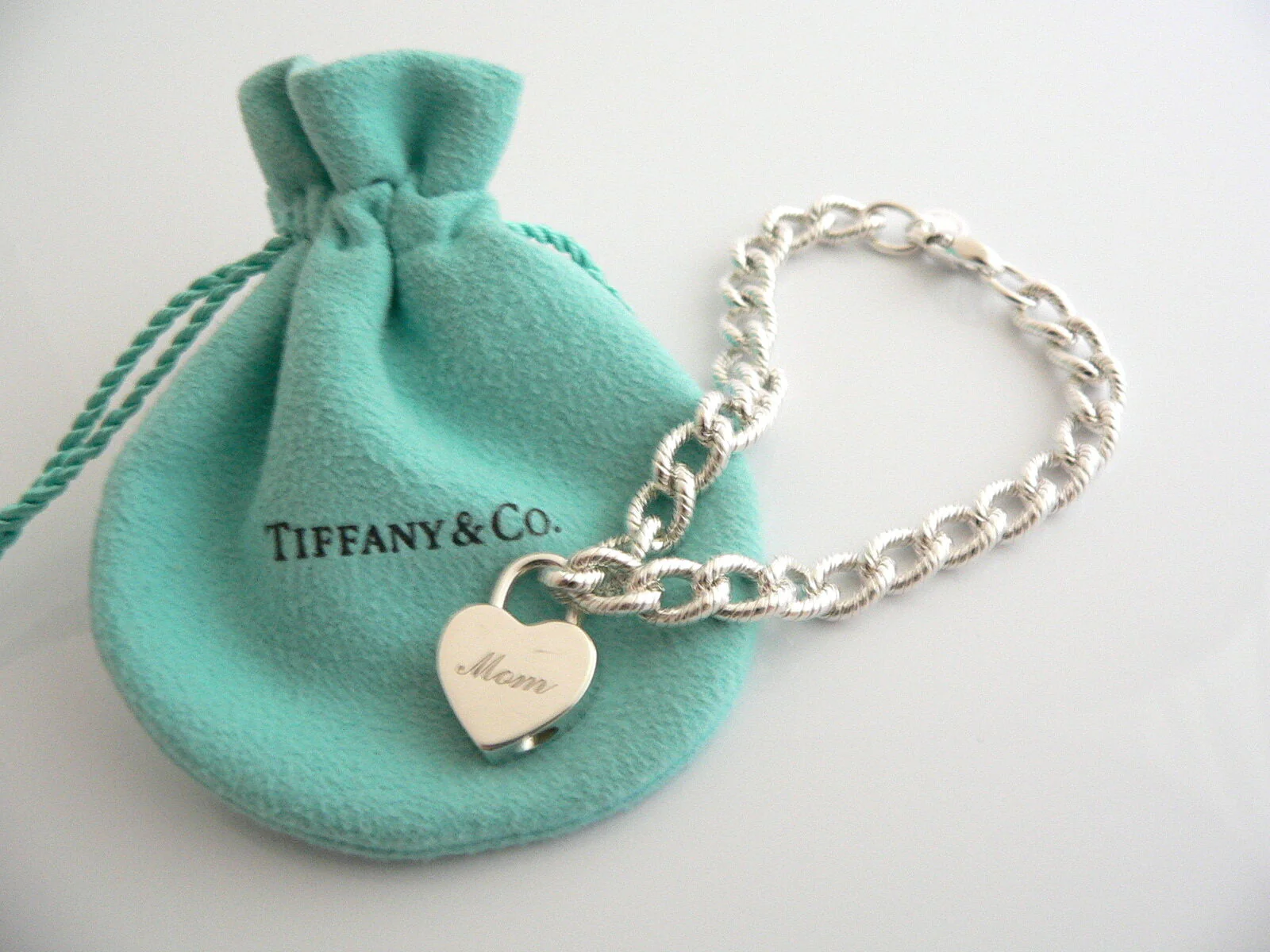 Tiffany & Co Silver MOM Heart Padlock Charm Bracelet Gift Love Textured Link