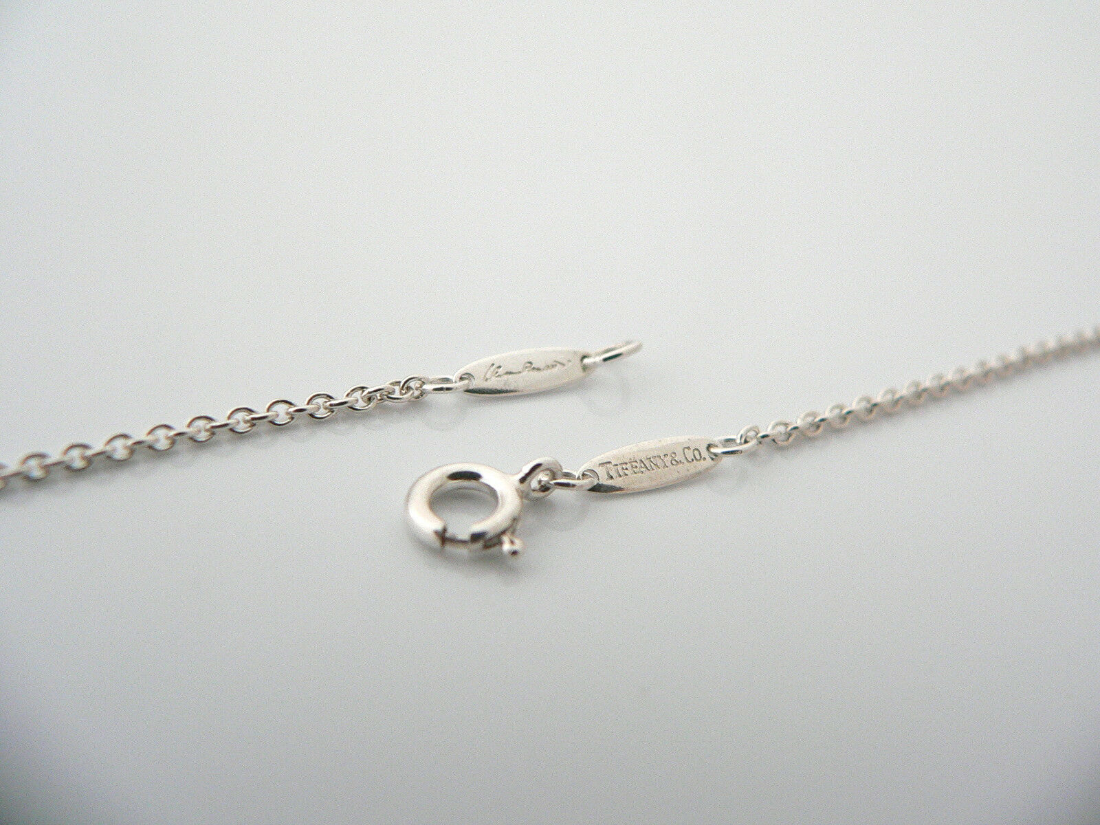 Tiffany & Co Silver Peretti Large Alphabet R Necklace Chain Pendant Gift Pouch