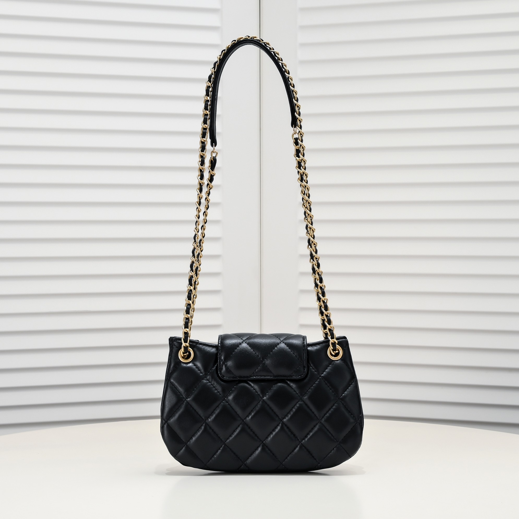 Chanel 24C Shoulder Bag Handbag