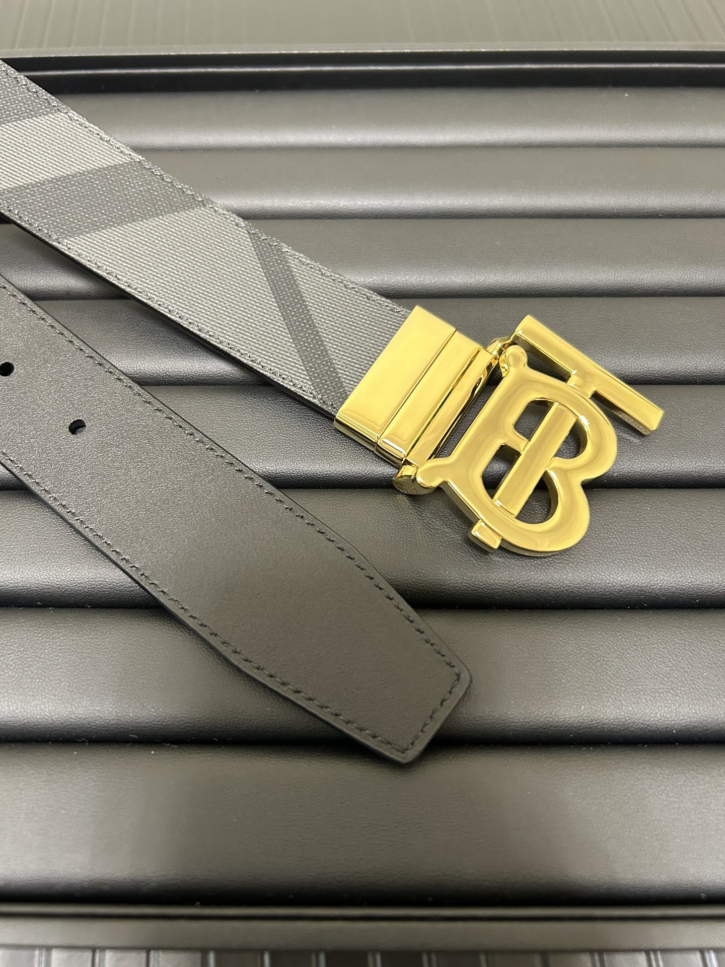 Burberry Leather Belts 1:1 Mirror Version