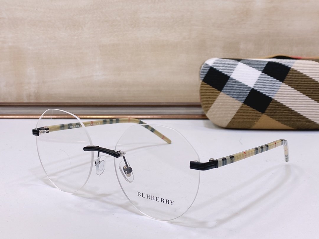 Burberry Sunglasses