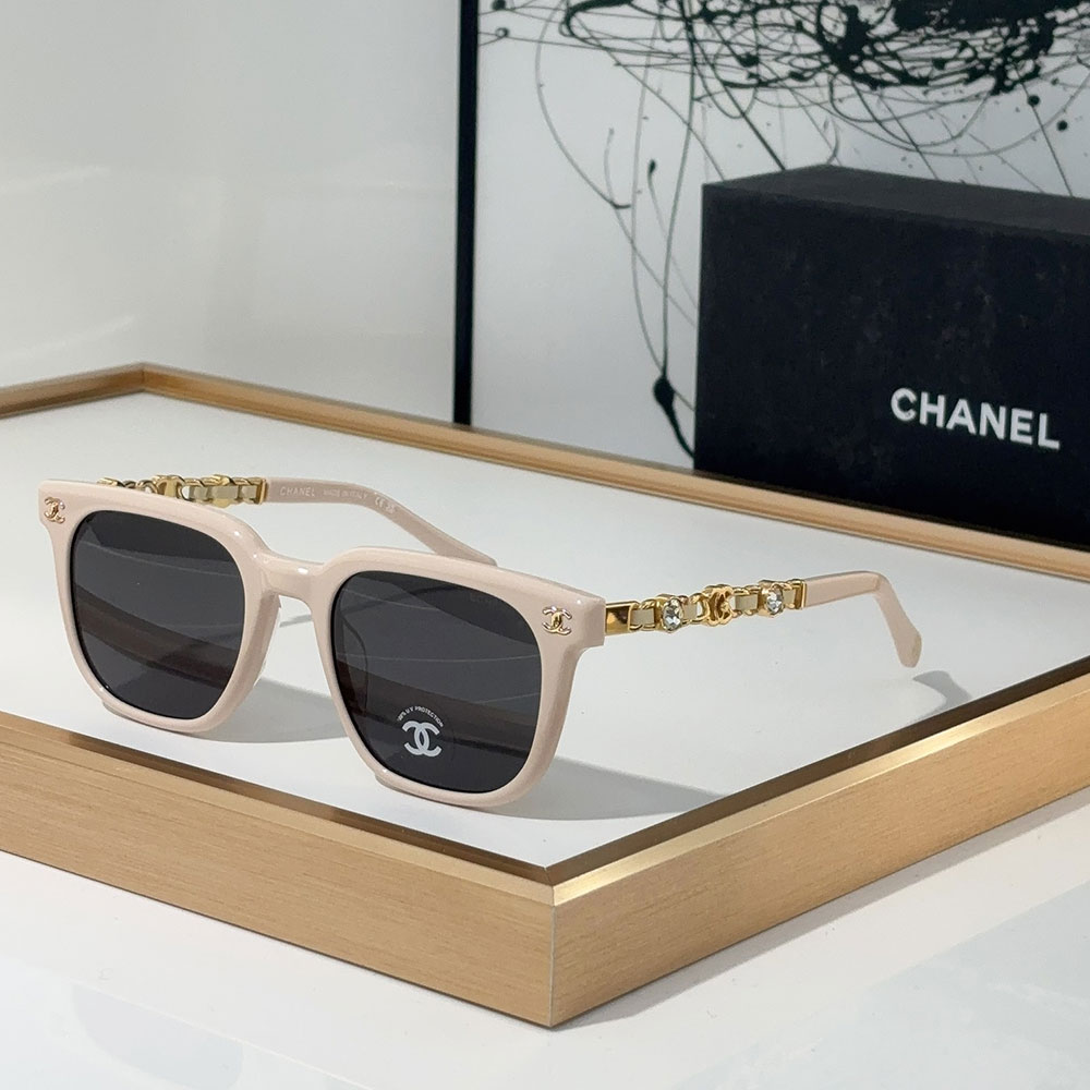 Chanel  Mirror leg With Drill Sunglasses Top quality （Replica）