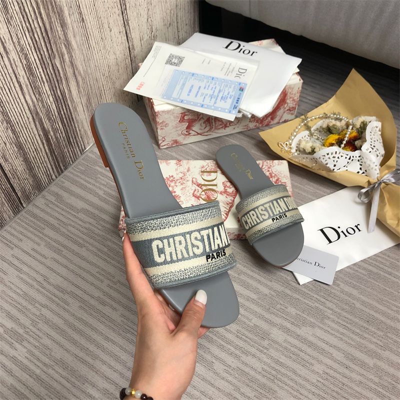 Dior DWAY Slide Slipper Sandals (Replica)
