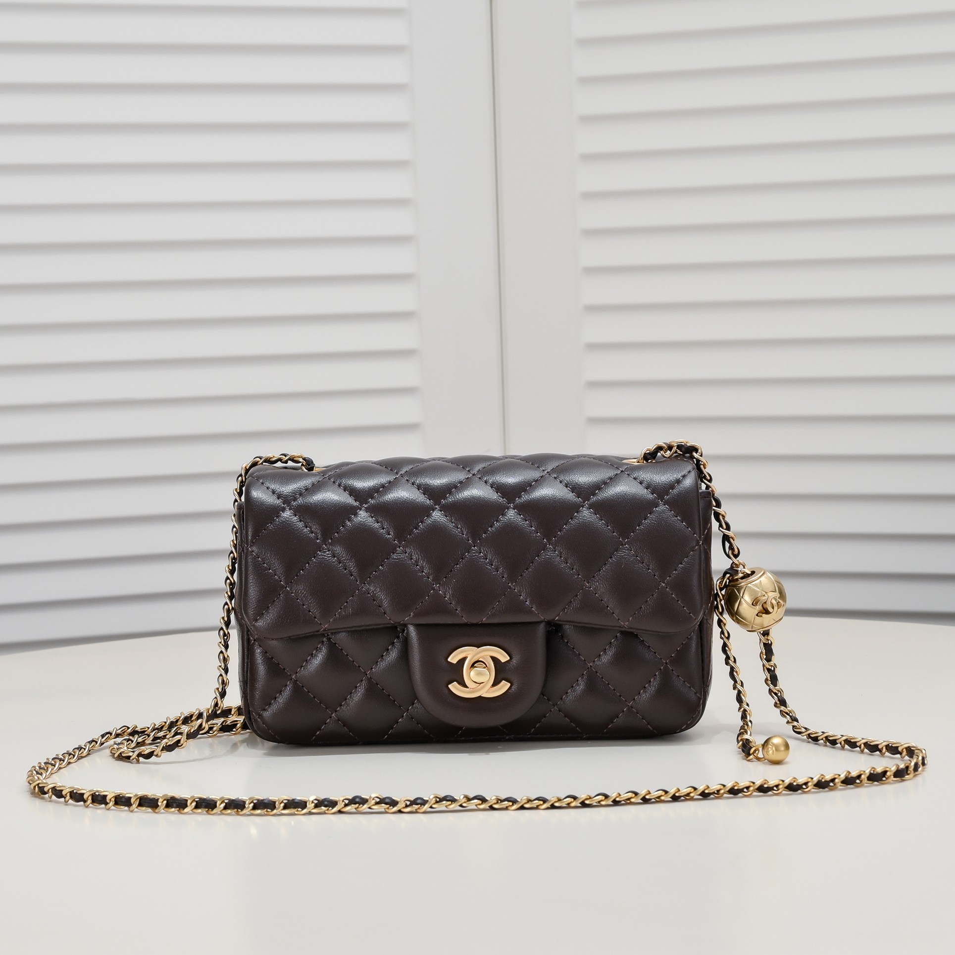 Chanel Cross Body Metal Ball Chain Shoulder Bag Handbag