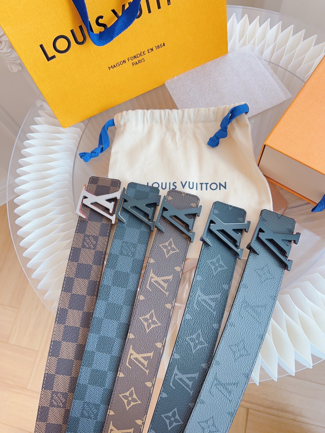 Louis Vuitton LV Leather Belts 1:1 Mirror Version