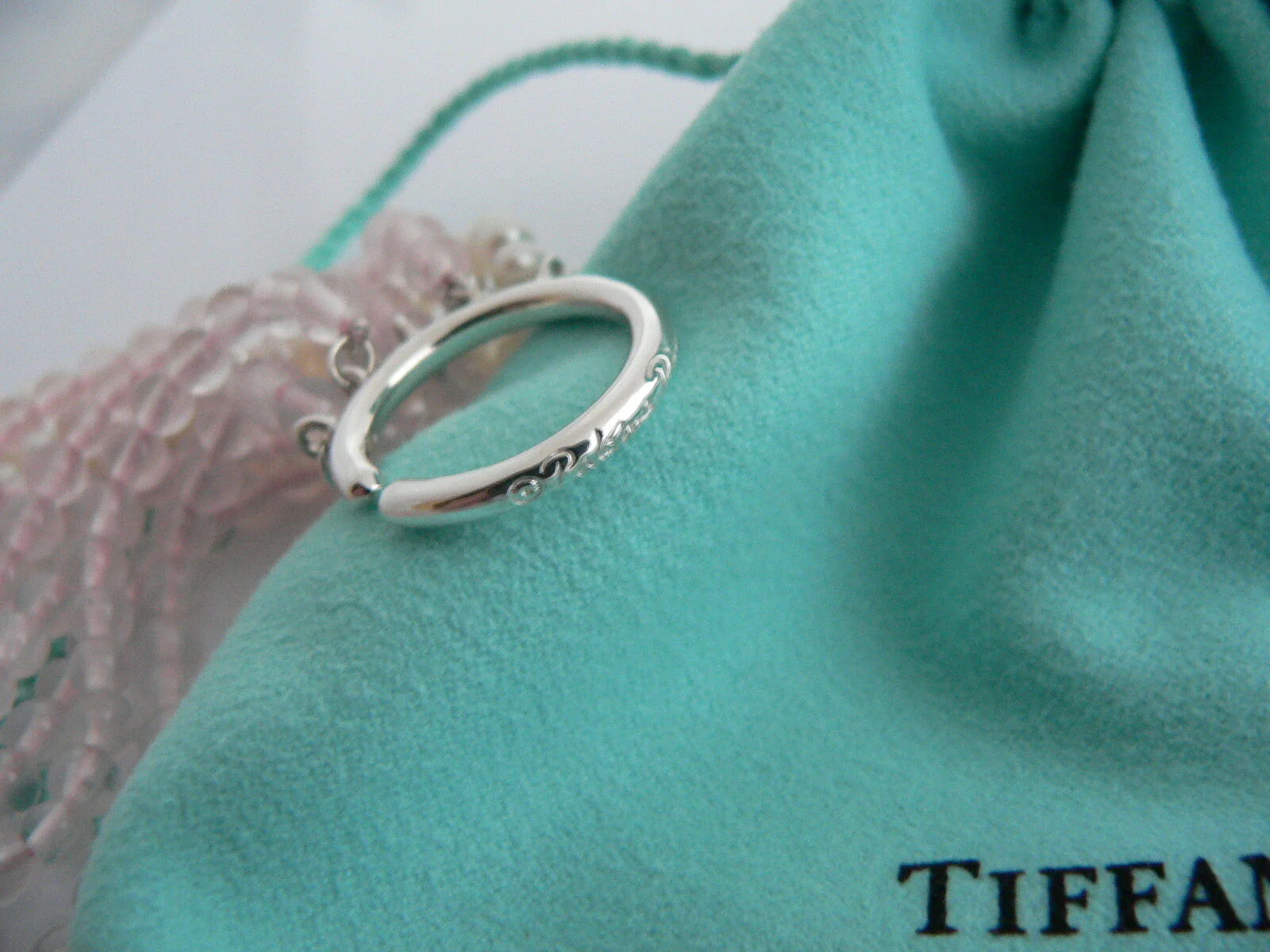 Tiffany & Co Pearl Bracelet Torsade Multi Strand Bangle Chain Love Gift Pouch