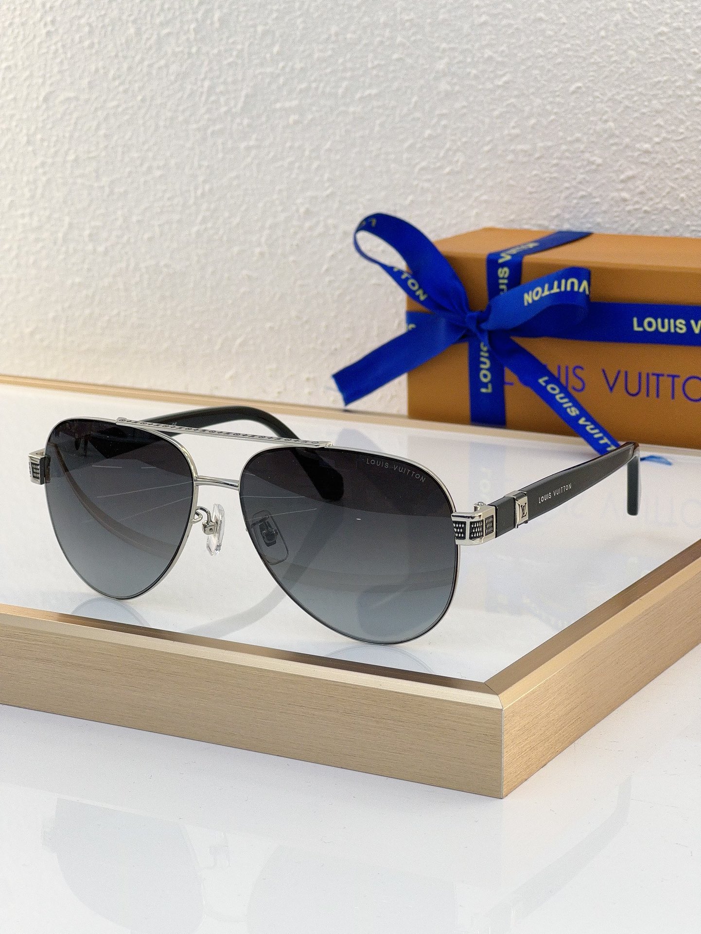 Louis Vuitton LV Sunglasses