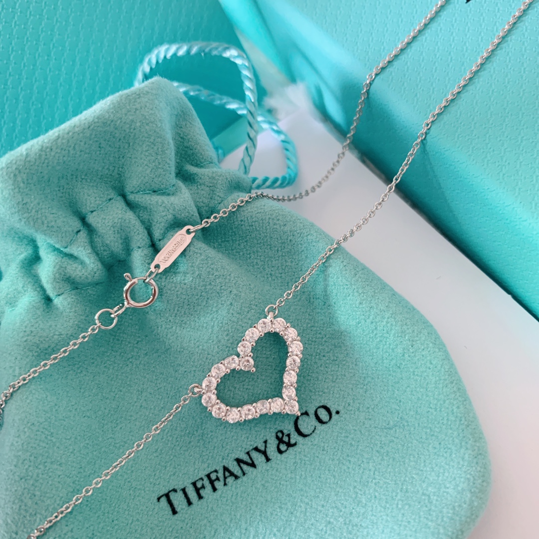 Tiffany & Co Diamond Heart Pendant