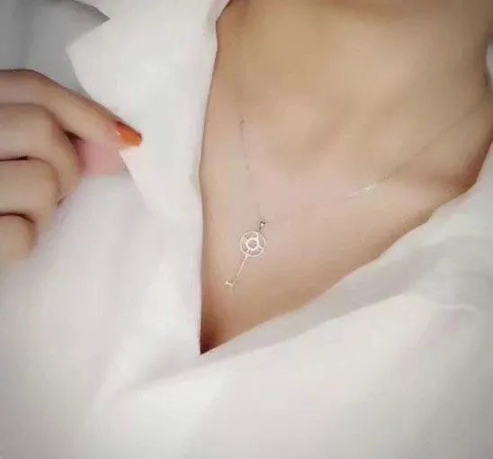 Tiffany Atlas Keys Silver/Pink Gold Pendant Necklace Studded Wholesale GRP09003/GRP08994