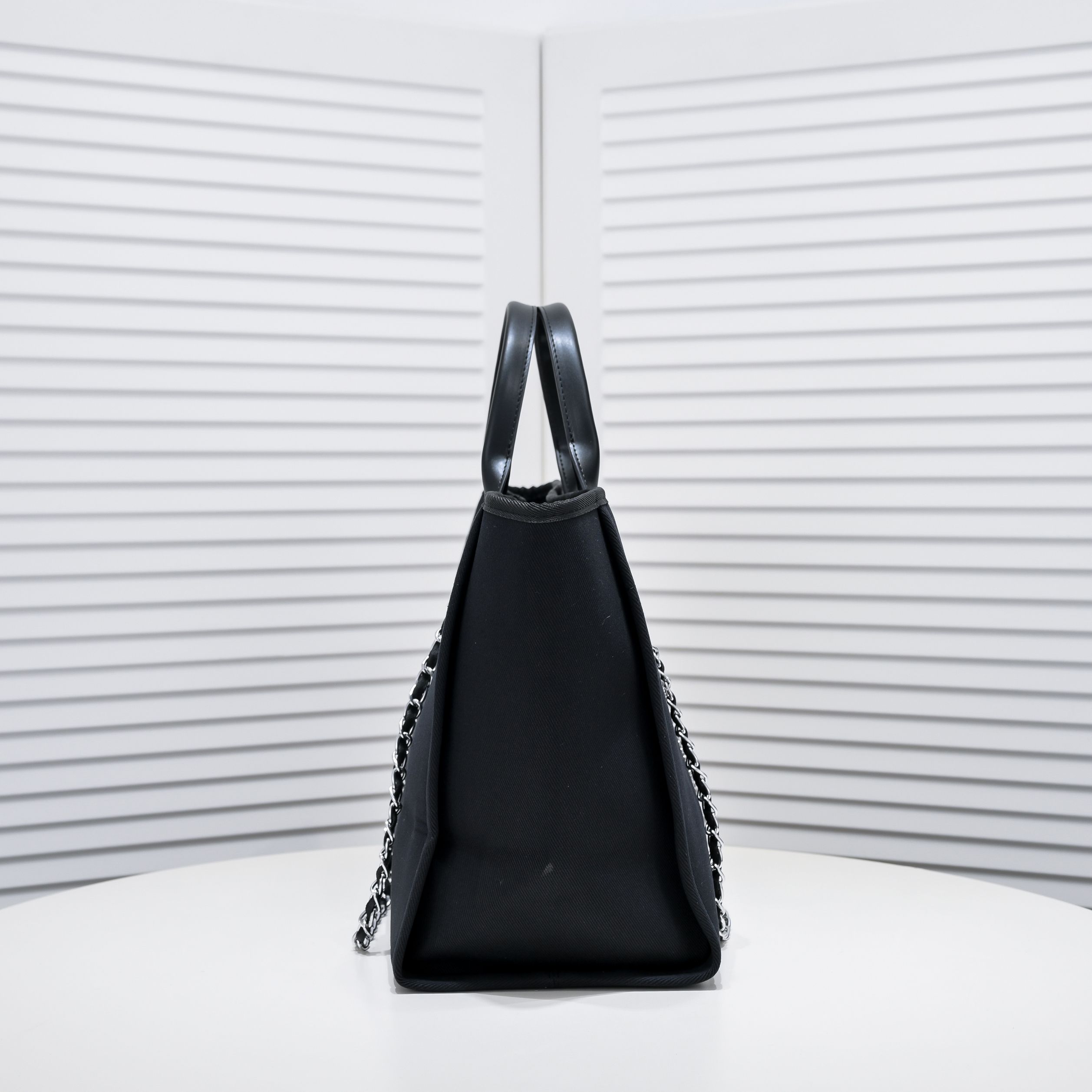 Chanel Cruise Chain Canvas Beach Bag Shopping bag Tote Shoulder Bag Handbag