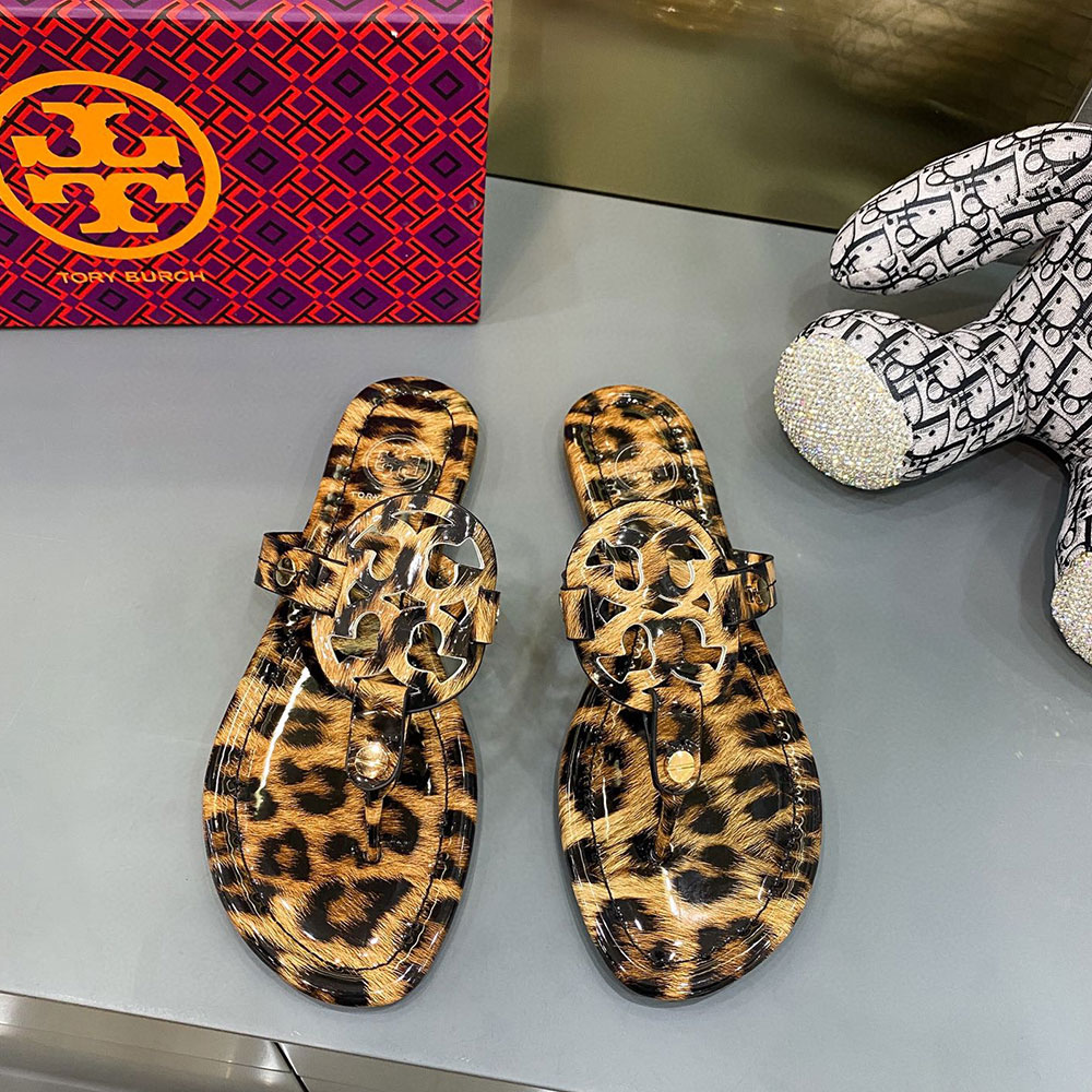 Tory Burch Leather Metal Double T Logo Flip-flops Sandals Slide (Replica)