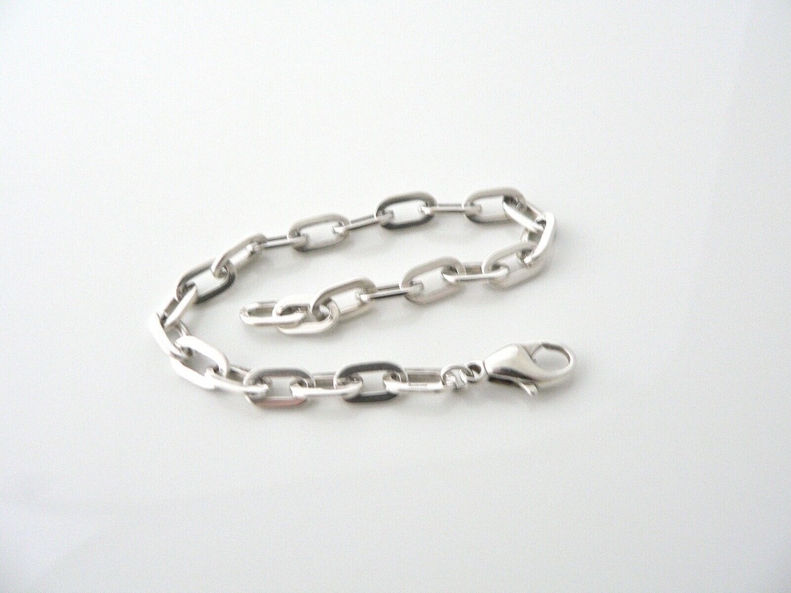 Tiffany & Co Silver Oval Links Bracelet Bangle Chain Gift Love 8 Inch Statement