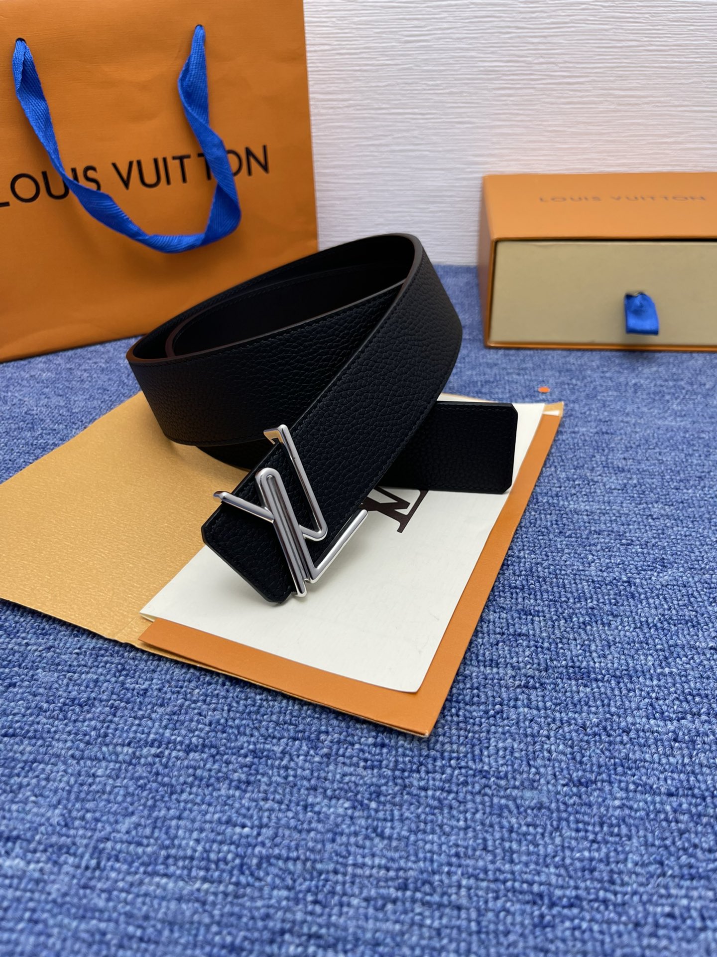 Louis Vuitton LV Leather Belts 1:1 Mirror Version