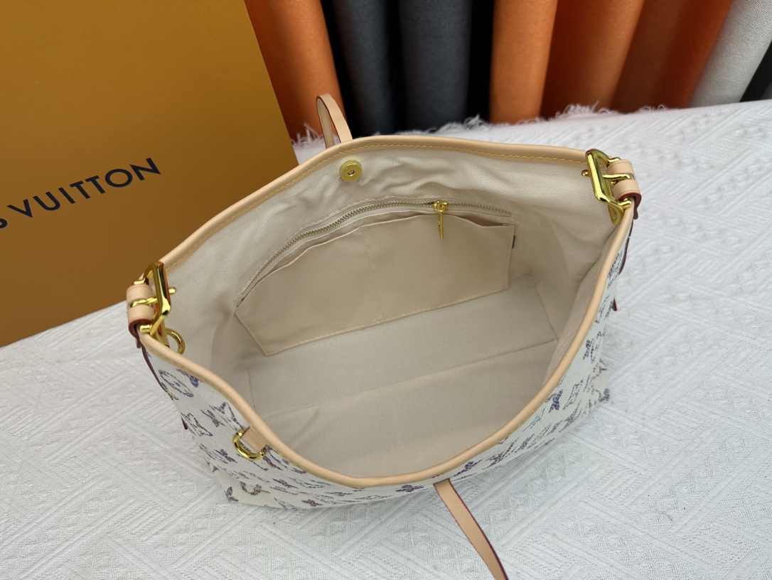 Louis Vuitton CarryAll M24707 M46203 M46197 Shoulder Bag Handbag