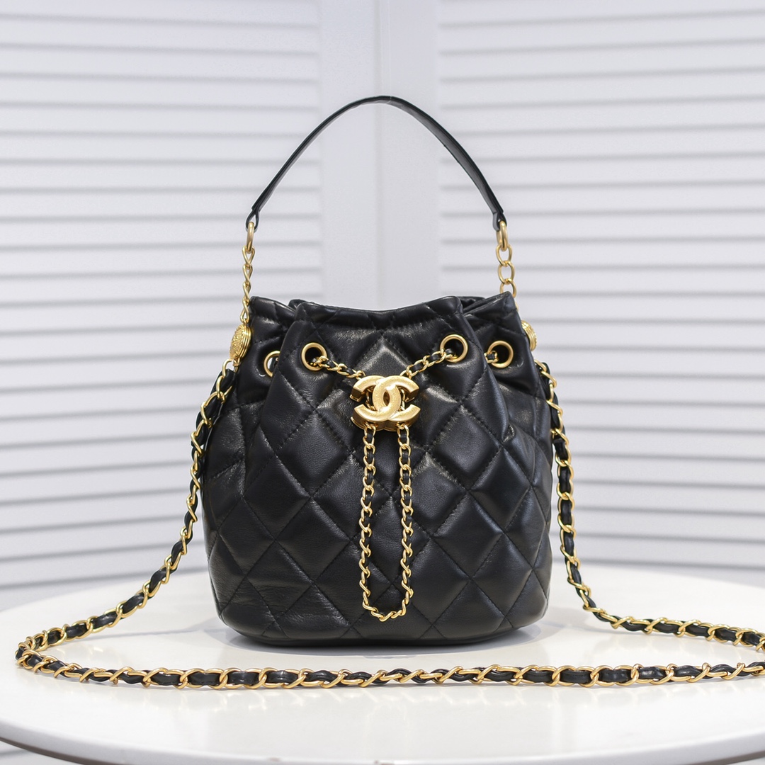 Chanel Vintage Drawstring Shoulder Bag Handbag