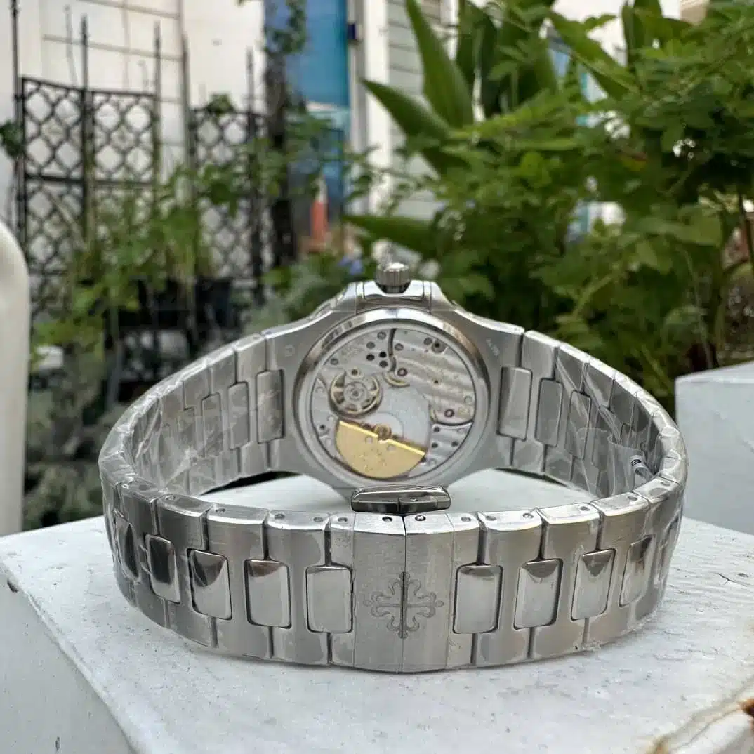 Tiffany Nautilus 5740/1G Perpetual Calendar 40 mm,White