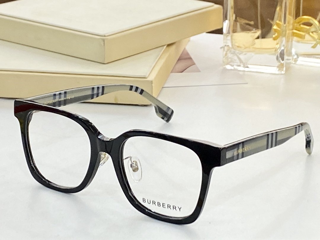 Burberry Sunglasses