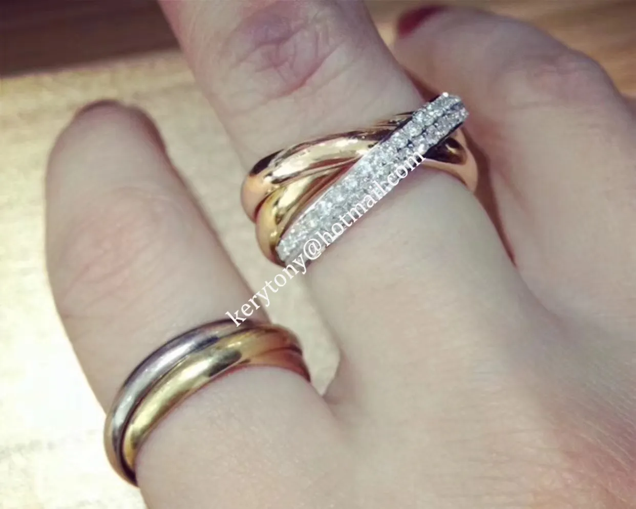 High End Trinity De Cartier Ring White Gold/ Yellow Gold/Pink Gold with Diamonds B4038900 Replica