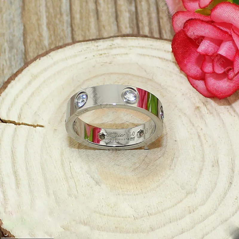 Replica Cartier Love Ring In White Gold Set With 6 Diamonds