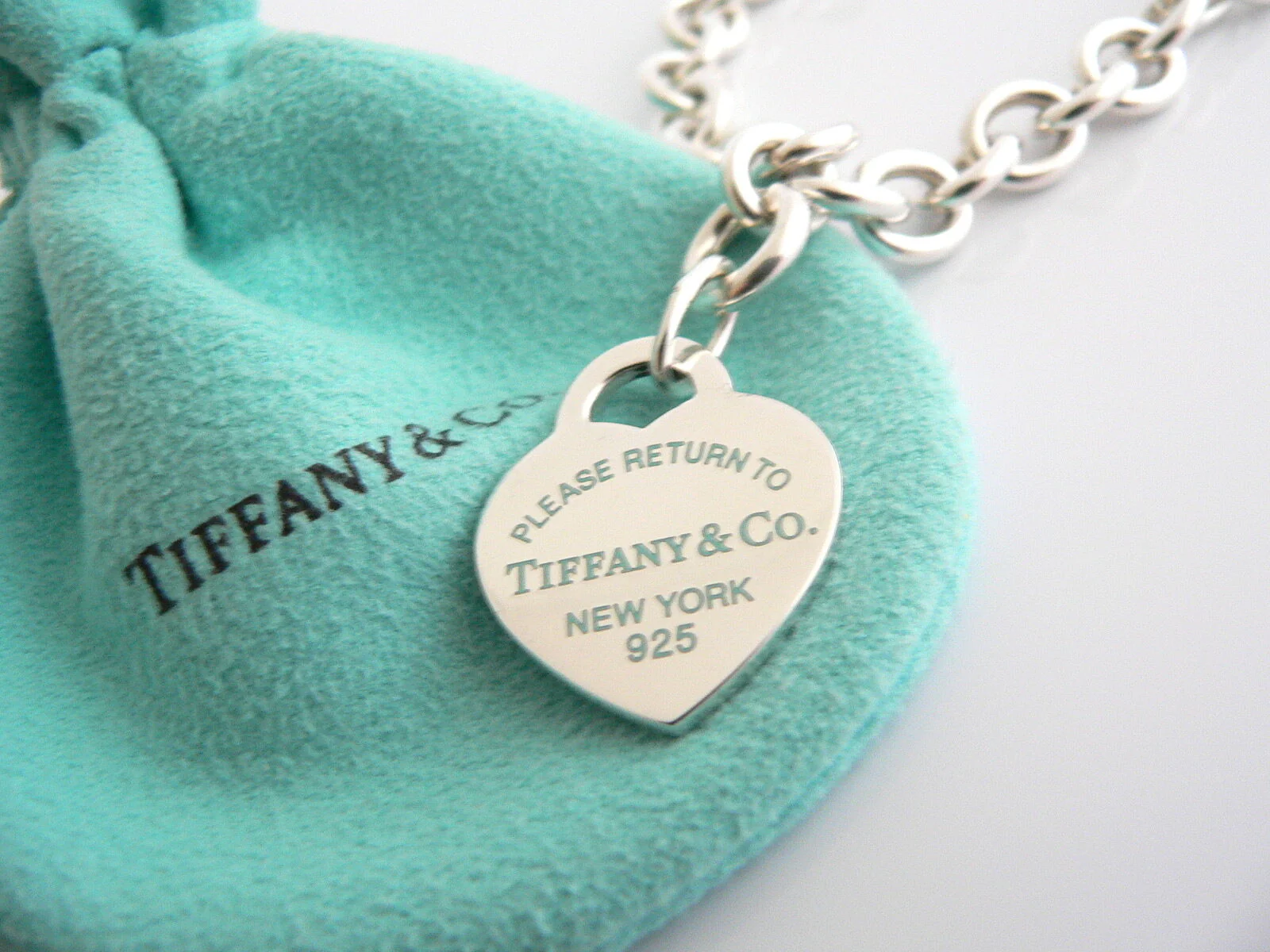 Tiffany & Co Return to Silver Blue Enamel Heart Bracelet Bangle Charm 8 In Gift
