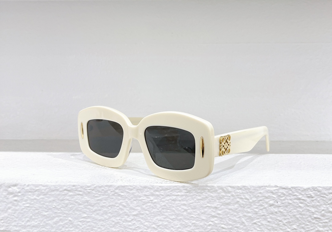 Loewe Sunglasses