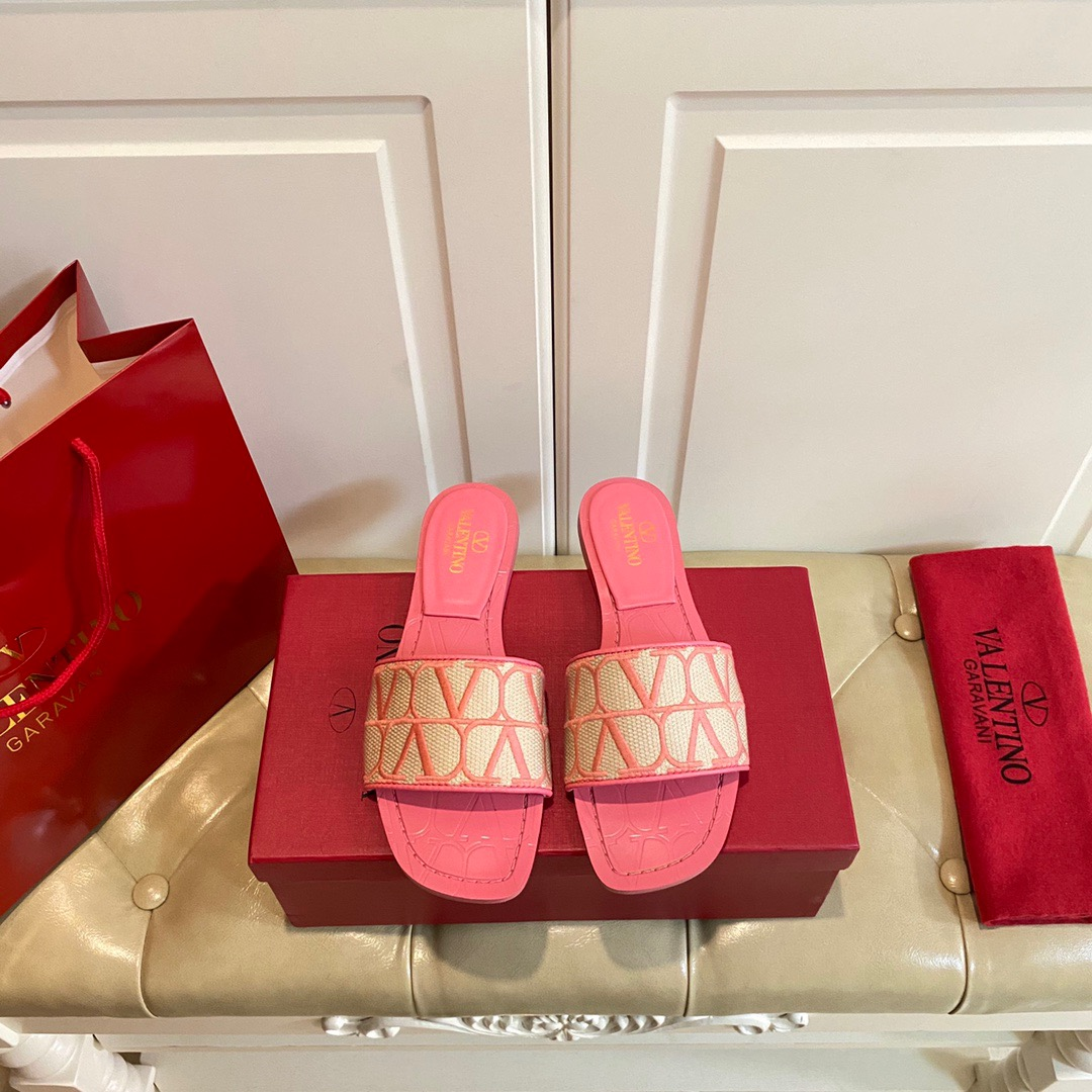 Valentino Everything Fits Comfortably Slide Sandal(Replica)