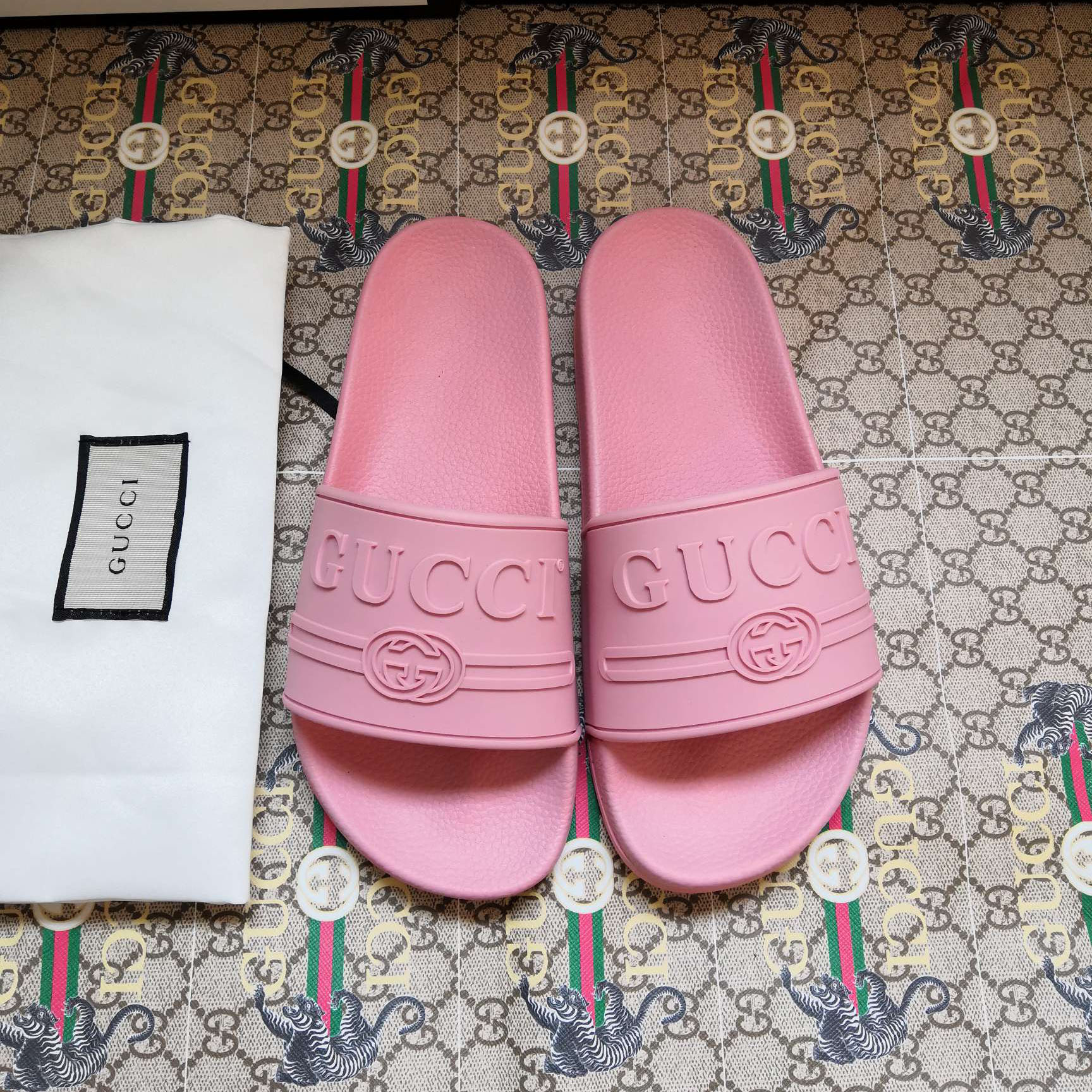 Gucci GG Wmns Rubber Slide Sandal 525140 (Replica)