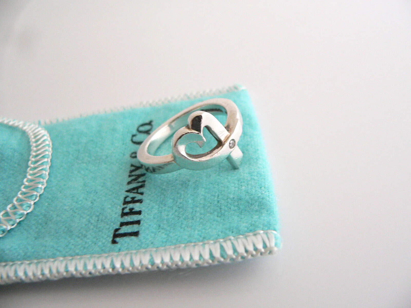 Tiffany & Co Silver Picasso Diamond Loving Heart Ring Band Sz 6.75 Gift Pouch