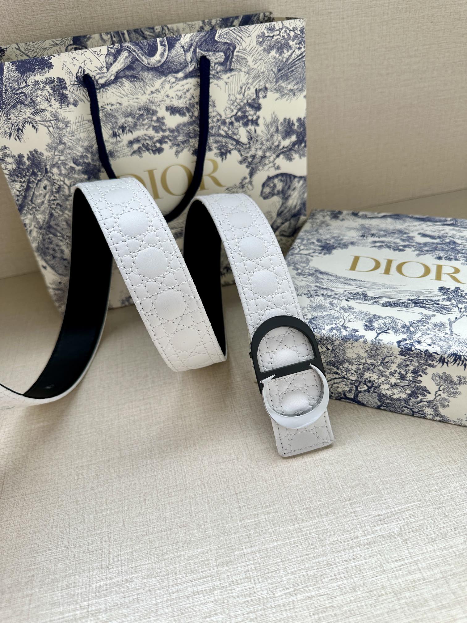 Dior Leather Belts 1:1 Mirror Version