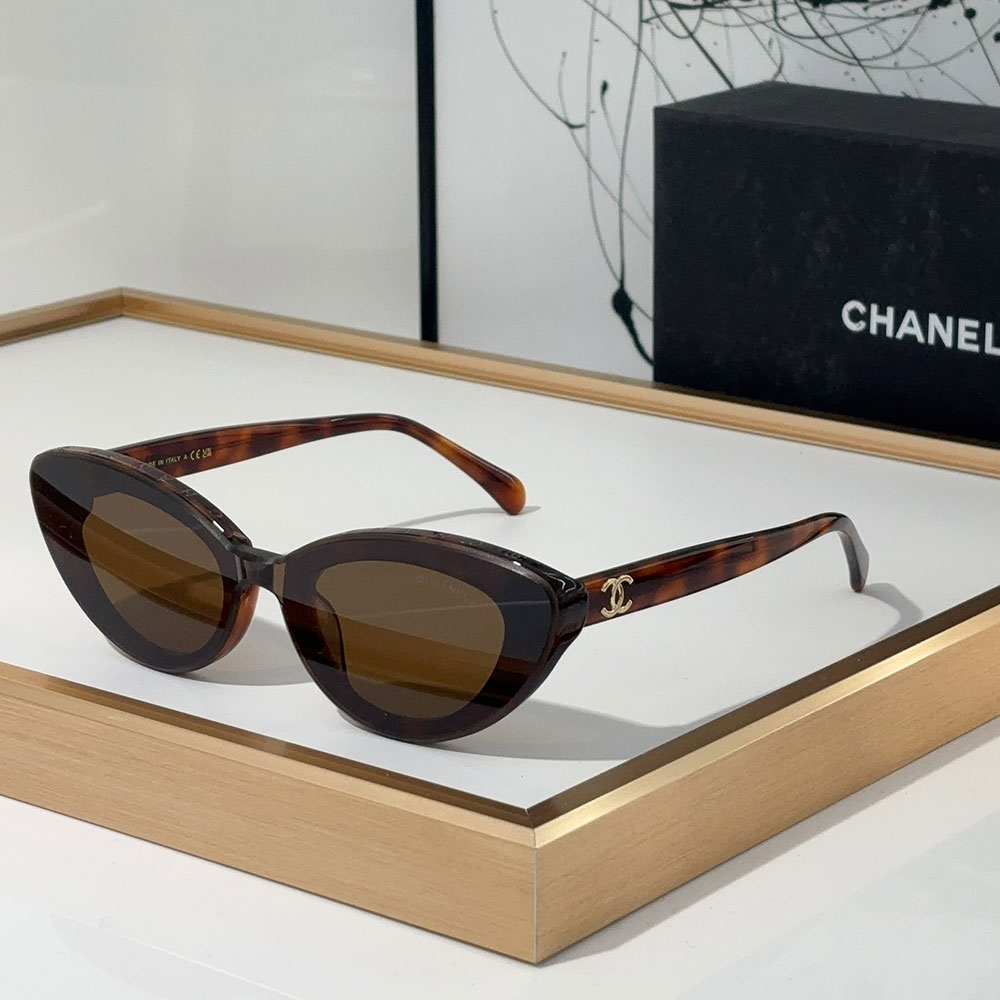Chanel  Mirror leg Logo Cat-eye Sunglasses Top quality （Replica）