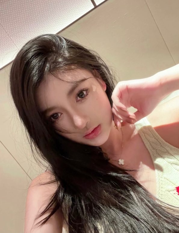 Van Cleef Necklace Dupe, Red Clover Leaf Necklace & White Clover Leaf Necklace