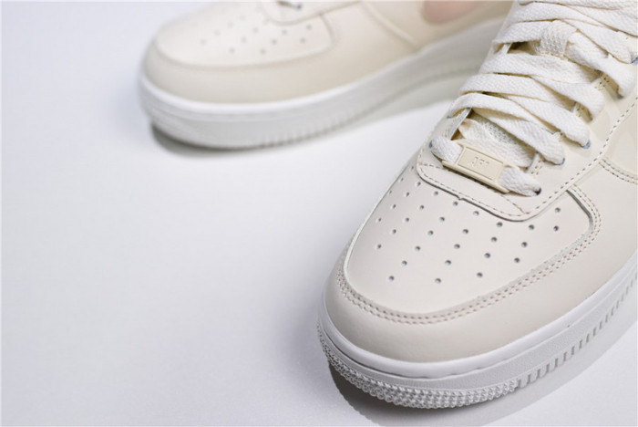 Nike Air Force 1 Womens Jelly Swoosh AH6827-100