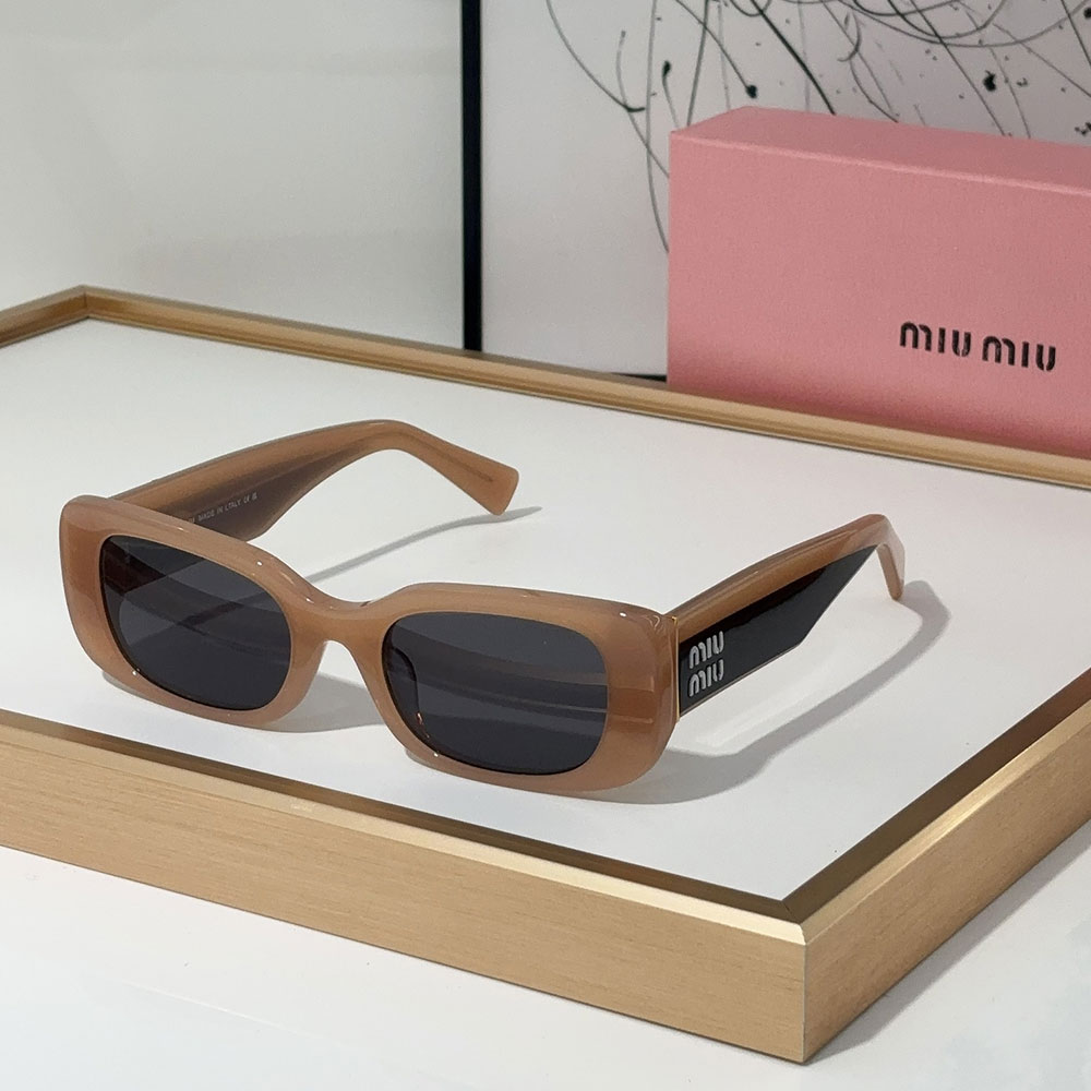 Miumiu  Mirror leg Logo Cat eye Sunglasses Top quality （Replica）