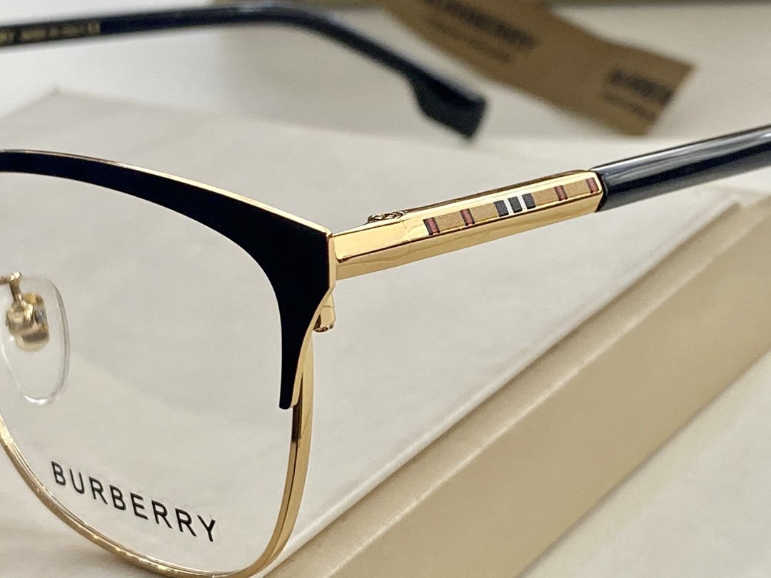 Burberry Sunglasses