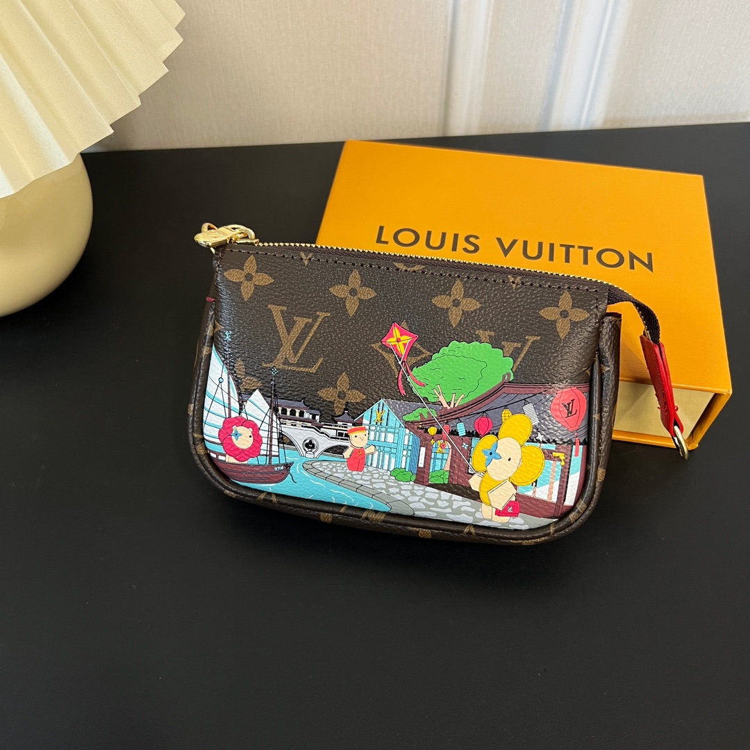 Louis Vuitton Multi Pochette Accessories Mini Bag Purse