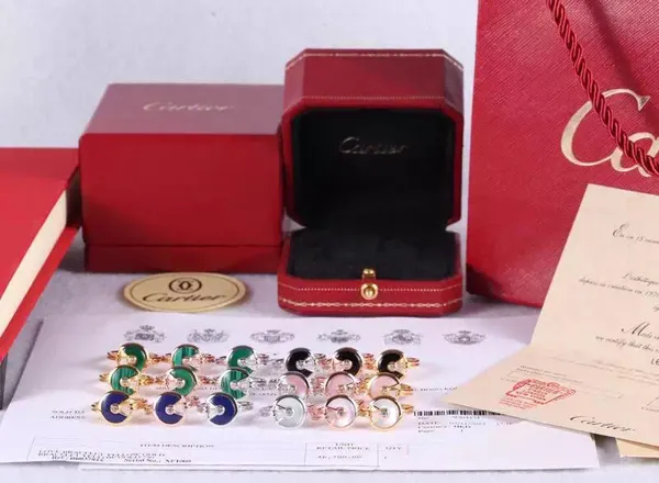 Amulette de Cartier Black Onyx Ring With Diamond in Yellow Gold, White Gold and Pink Gold