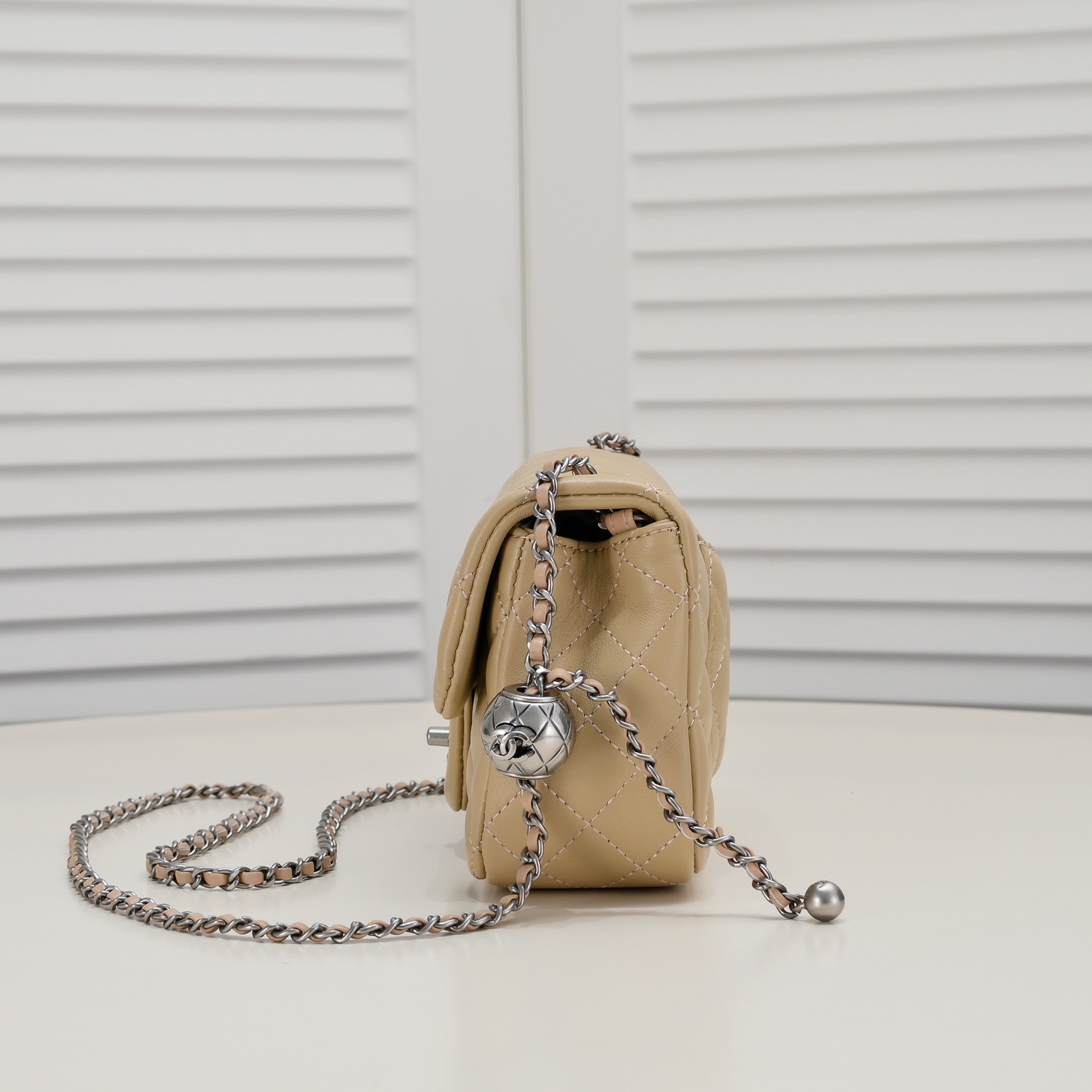 Chanel Cross Body Metal Ball Chain Shoulder Bag Handbag