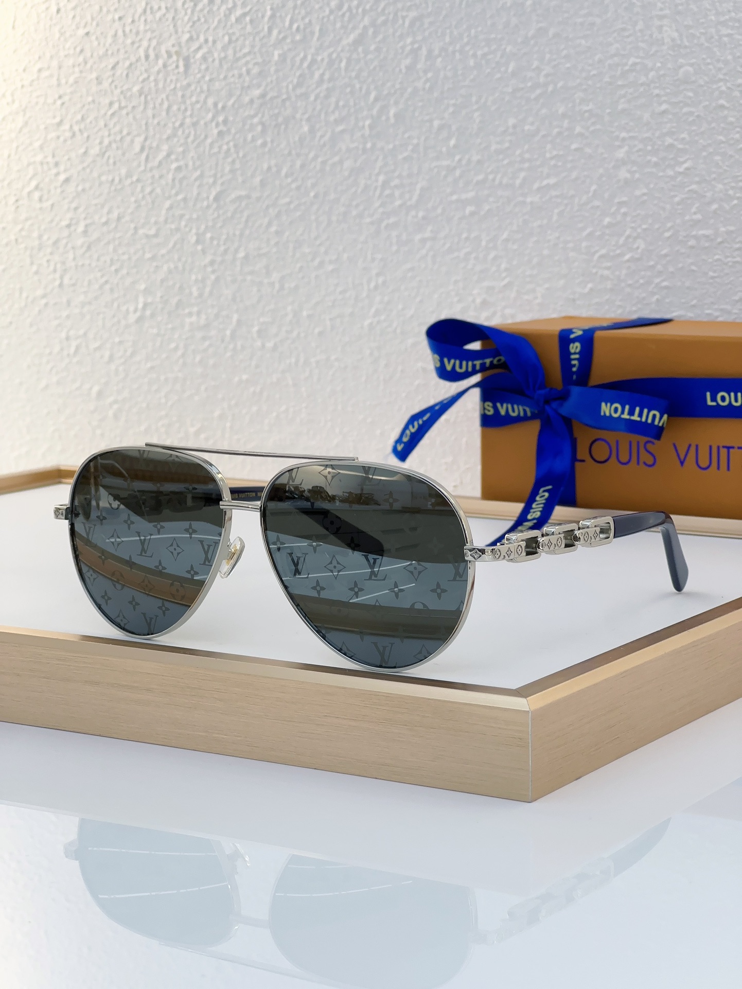 Louis Vuitton LV Sunglasses
