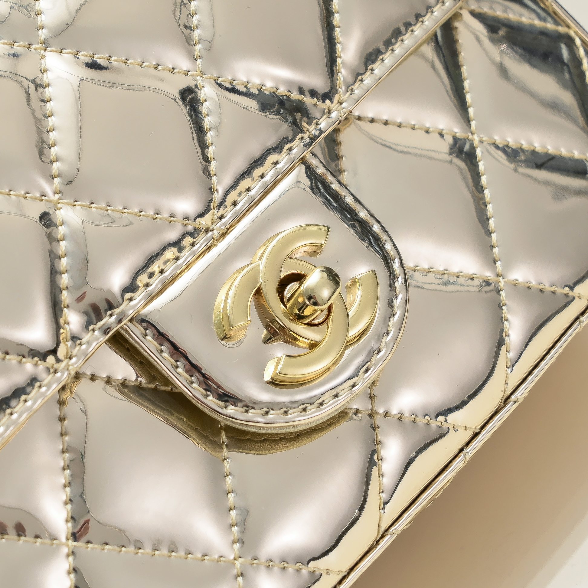 Chanel 24c CF Stars Bag Patent Leather Gold Shoulder Bag Handbag