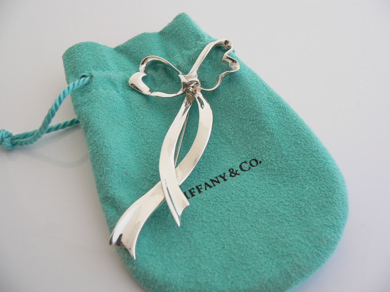 Tiffany & Co Silver Large Ribbon Bow Brooch Pin Rare Love Gift Pouch