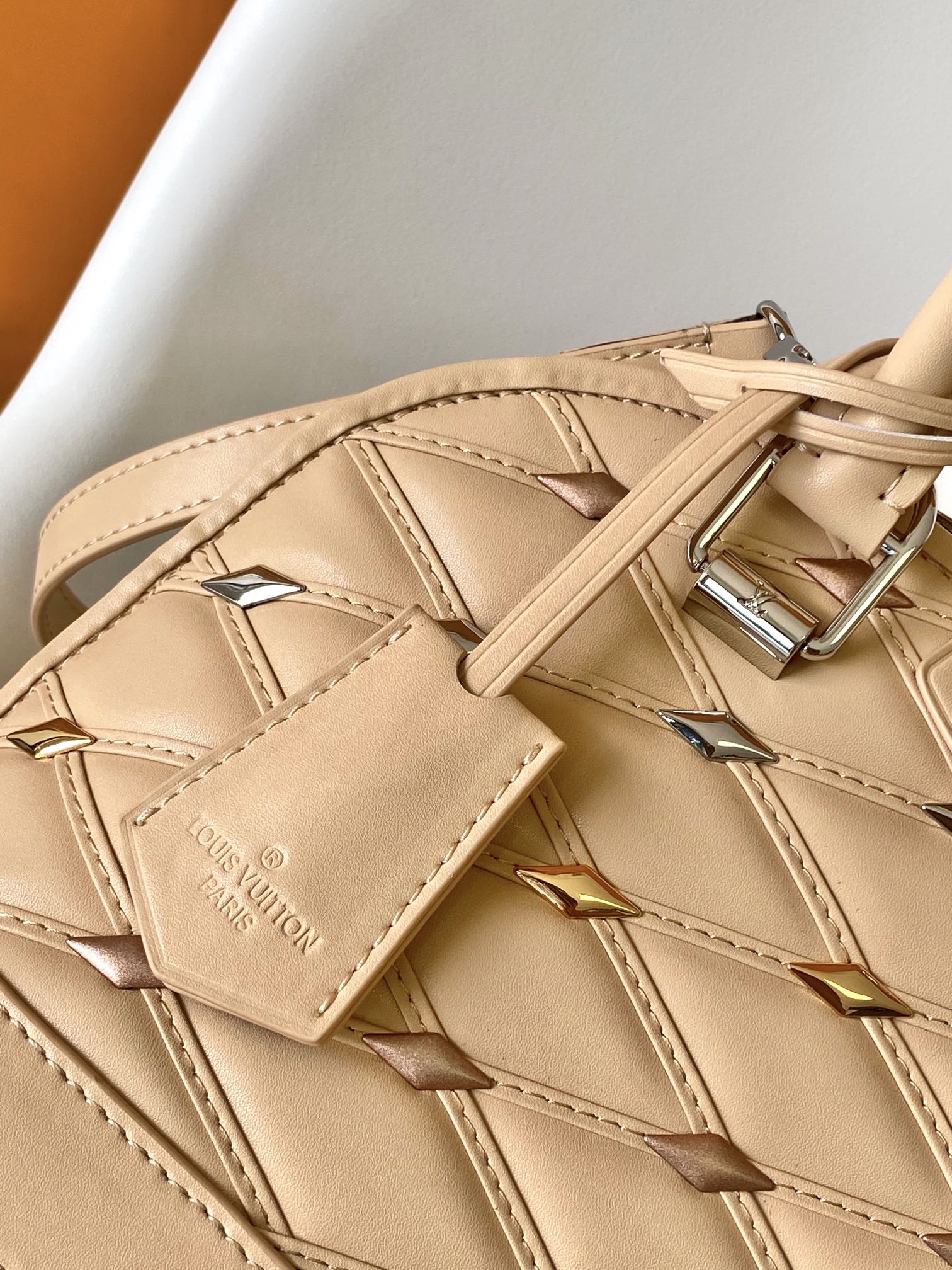 Louis Vuitton 10A Handbag Shoulder Bag Top Mirror Quality Version Nicolas Ghesquière M24153