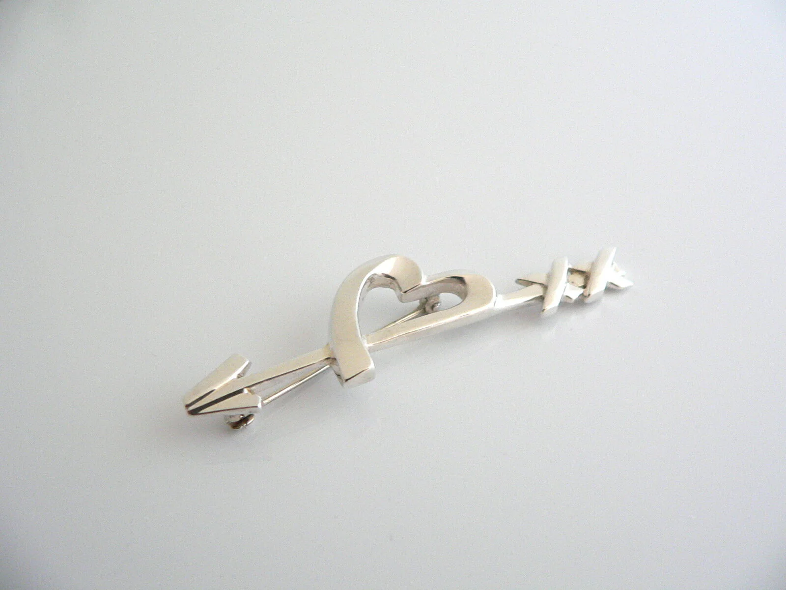 Tiffany & Co Heart Pin Arrow Kiss Love Brooch Picasso Silver Love Gift Art Cool
